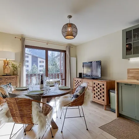 Le Refuge Des Lacs Mont-blanc View - Happy Chamonix