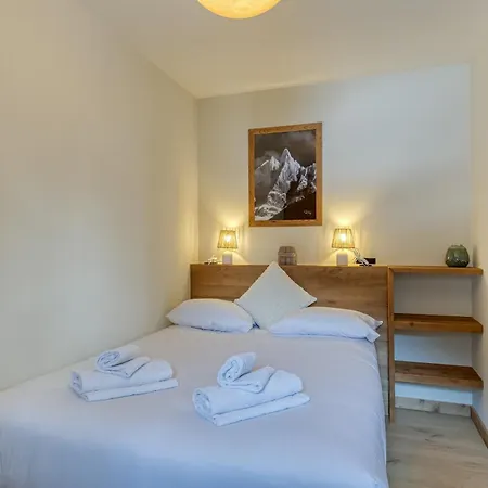 Le Refuge Des Lacs Mont-blanc View - Happy *