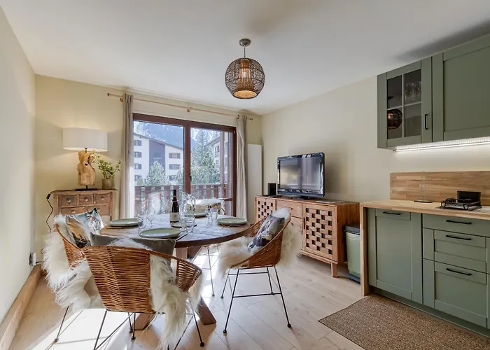 Le Refuge Des Lacs Mont-blanc View - Happy Chamonix