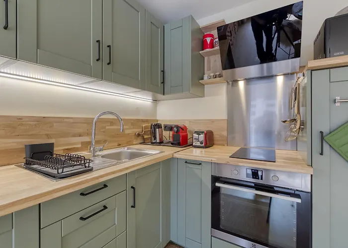 Le Refuge Des Lacs Mont-blanc View - Happy